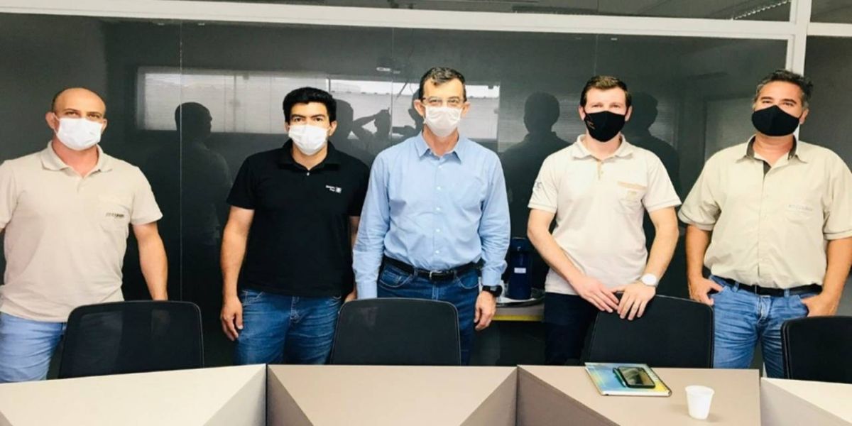 Moveleiros e Senai fecham parceria para curso de auxiliar em marcenaria