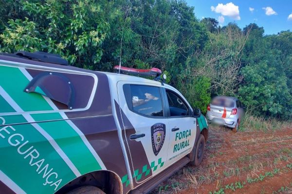Guarda Municipal recupera Ford/KA furtado em área de mata às margens da Estrada São Brás