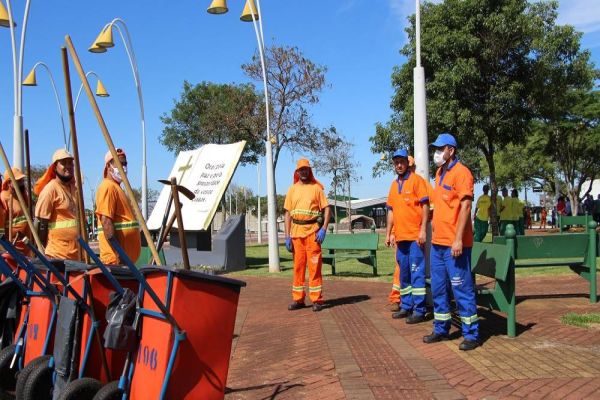 Imagem referente a notícia: Meio Ambiente inicia mais uma ação do Programa Cidade Limpa