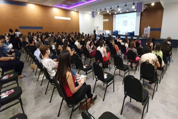 Fórum Mulher Ser reúne mais de cem participantes