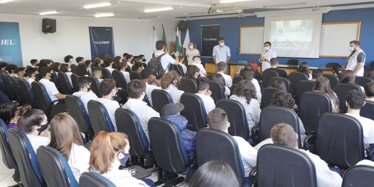 Em aula magna, Paranhos destaca a responsabilidade socioambiental