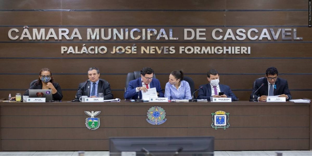 Lei de Diretrizes Orçamentárias para 2022 é aprovada com 84 emendas