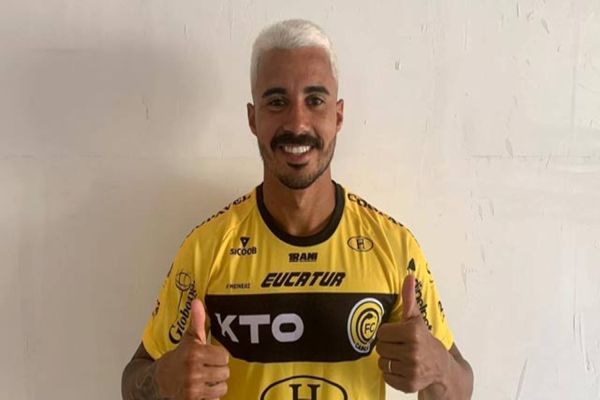 FC Cascavel contrata meio-campo Fabrício como primeiro reforço para temporada 2022