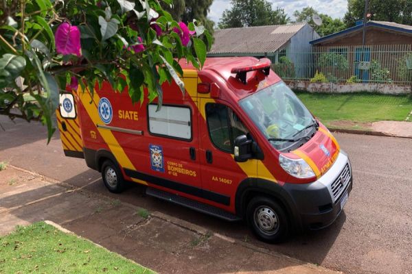 Imagem referente a notícia: Mulher fica ferida após ser atingida por armário no Bairro Floresta