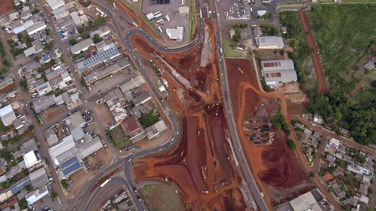 Após um ano de obra, Trevo Cataratas chega a 40% de execução em Cascavel