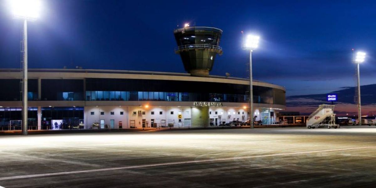 Avião com 111 pessoas derrapa durante pouso no aeroporto de Maringá