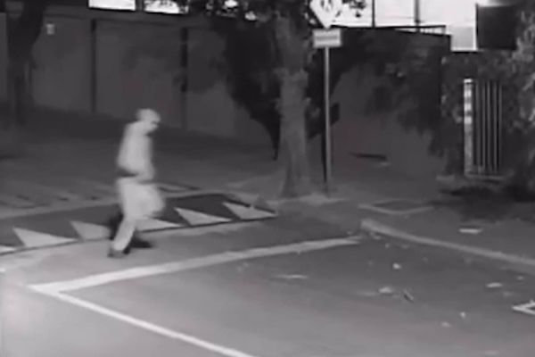 Imagem referente a notícia: DH prende acusado de matar Hilquias Barreto de Araújo e câmeras de segurança registram o crime