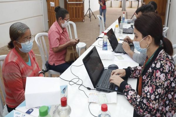 Território Cuidando Cidadão participa das ações da feira de serviços