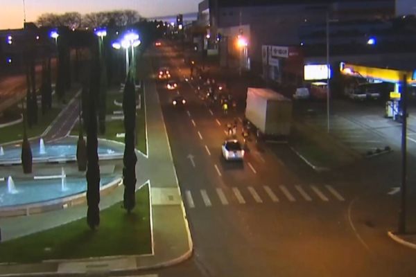 Imagem referente a notícia: Julgamento: Homem que atropelou ciclistas na Avenida Brasil realizara serviços comunitários