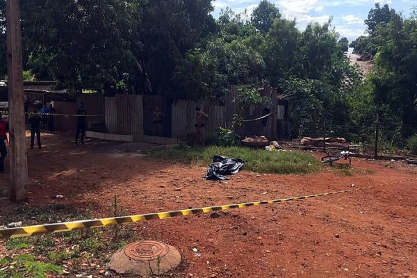 Imagem referente a notícia: Identificado homem morto a tiros no Bairro Santa Cruz; Trata-se de Ricardo da Cruz Ribeiro