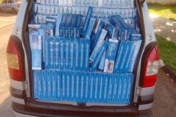 Polícia Rodoviária Federal de Cascavel apreende cigarros contrabandeados na BR-369