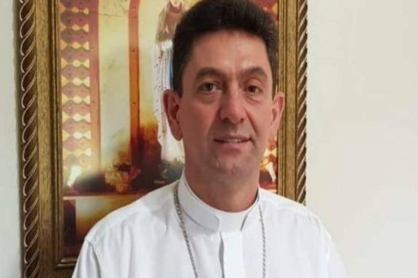 Dom Adelar, arcebispo de Cascavel, contrai meningite bacteriana e volta a ser internado