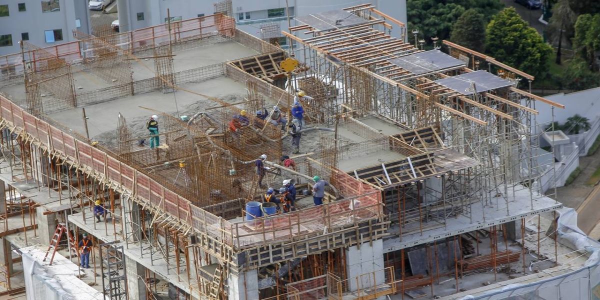 Desemprego cai no 3º trimestre no Paraná, que tem uma das menores taxas do País