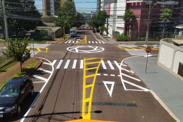 Cruzamento da Pernambuco x Marechal Deodoro agora também conta com rotatória