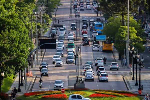 Quase 147 mil proprietários de veículos vão usar créditos do Nota Paraná para pagar o IPVA