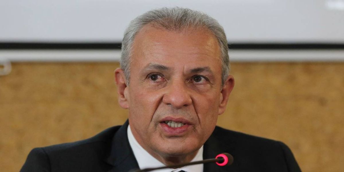 MME quer arrecadar mais de R$ 206 bi em dezembro com leilões