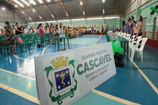 Mais de cem alunos participam do Festival Paralímpico