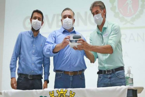 Estado firma convênios de programas sociais com 28 municípios da região de Cascavel