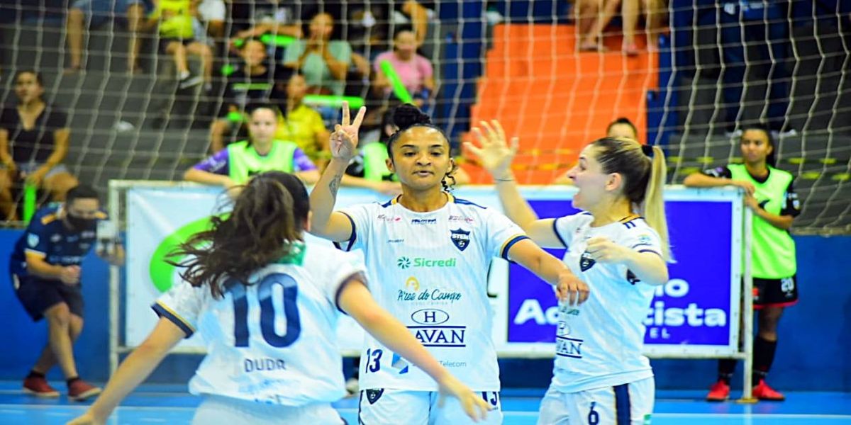 Stein Cascavel Futsal goleia Telêmaco e levanta a Taça do Campeonato Paranaense de 2021