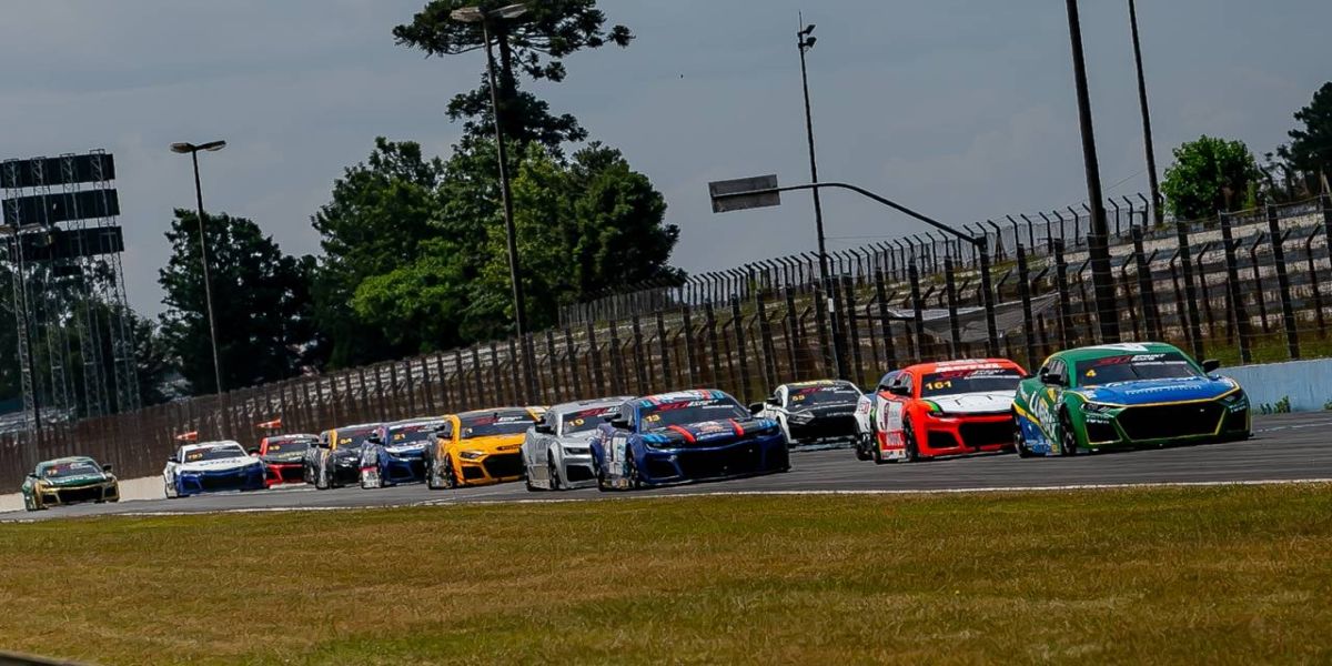 GT Sprint Race Brasil: Júlio Campos e Léo Torres, Pedro Aizza e Luis Debes são os campeões de 2021