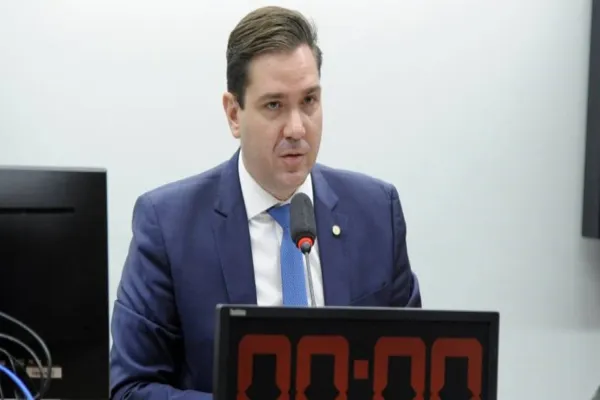 Foto relacionada a notícia: Projeto prevê disponibilização de curso profissionalizante para pescador durante defeso