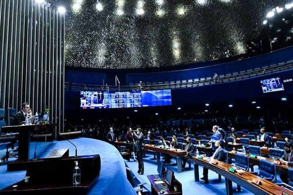 Senado pode decidir retorno da propaganda política em rádio e TV