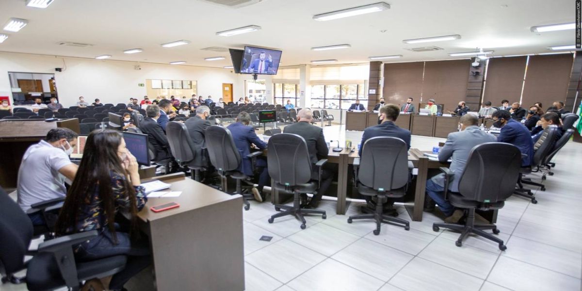 Aprovada revisão anual de 2,46% para servidores do município