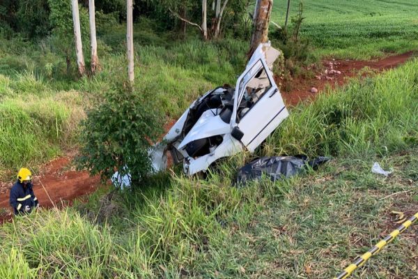Veículo parte ao meio e condutor morre em gravíssimo acidente de trânsito na BR-369, em Cascavel