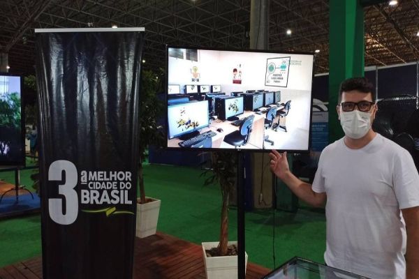 Educação apresenta em Brasília iniciativas inovadoras de Cascavel