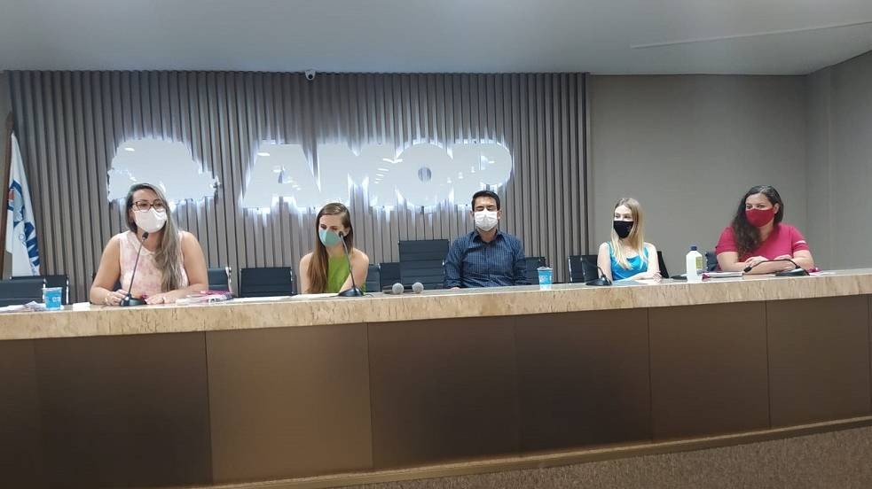 Conselho da Mulher empossa novos conselheiros e elege nova mesa diretiva