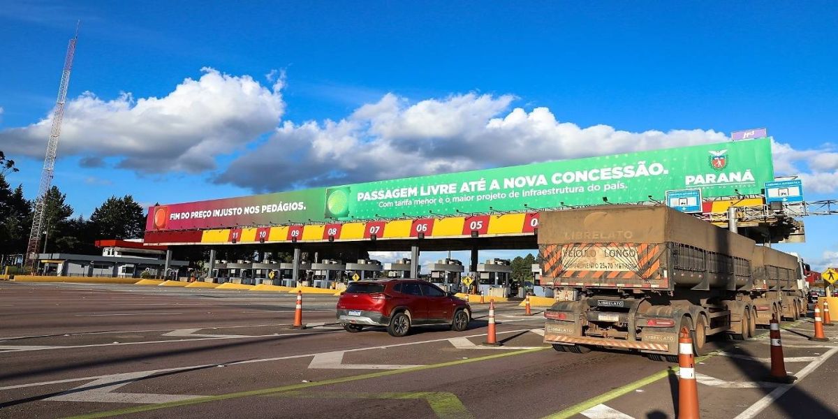 DER/PR assina contratos de conservação das rodovias estaduais do Anel de Integração