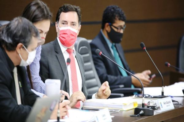 ​​Orçamento: Lei Orçamentária Anual para 2022 é aprovada no primeiro turno