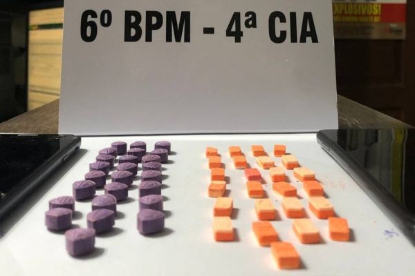 Após denúncia anônima, Polícia Militar apreende 50 comprimidos de ecstasy