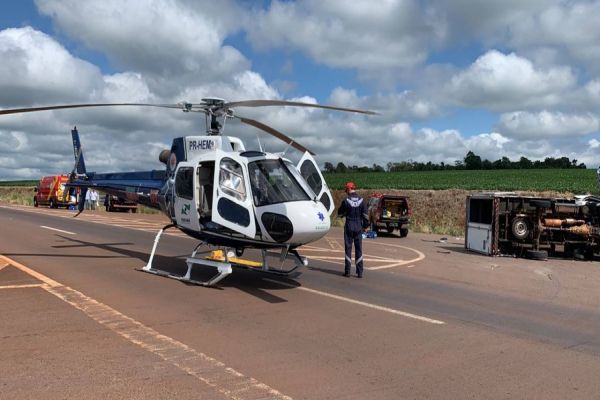 Quatro pessoas ficaram feridas em gravíssimo acidente de trânsito na rodovia BR-467 em Cascavel