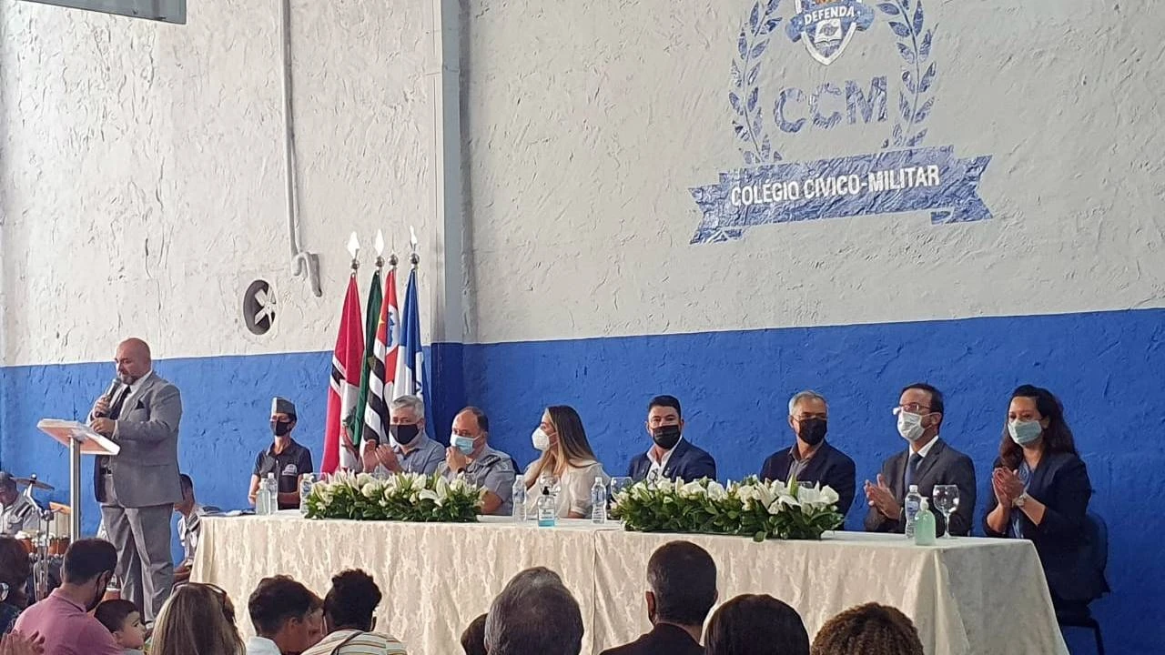 Foto relacionada a notícia: Defenda PM cria metodologia de ensino para escola cívico-militar