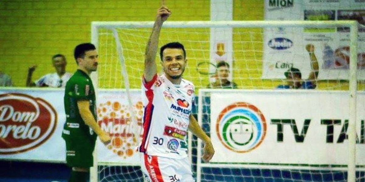 Cascavel Futsal acerta retorno de Hernandes