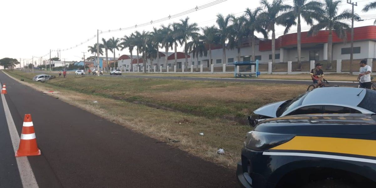 Sete pessoas ficam feridas após forte colisão de trânsito na BR-277 em Santa Tereza do Oeste