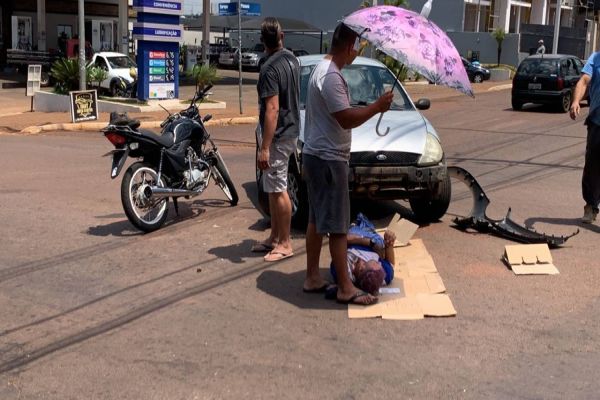Imagem referente a notícia: Colisão de trânsito é registrado na Rua Europa em Cascavel