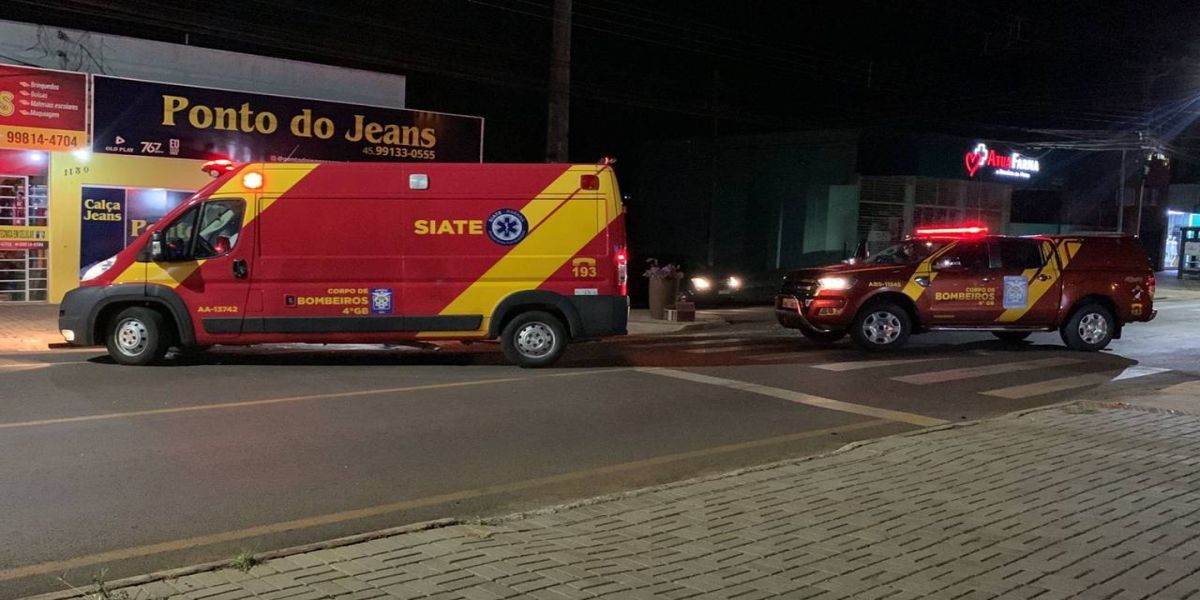 Casal fica gravemente ferido em colisão e automóvel foge sem prestar socorro no Cascavel Velho