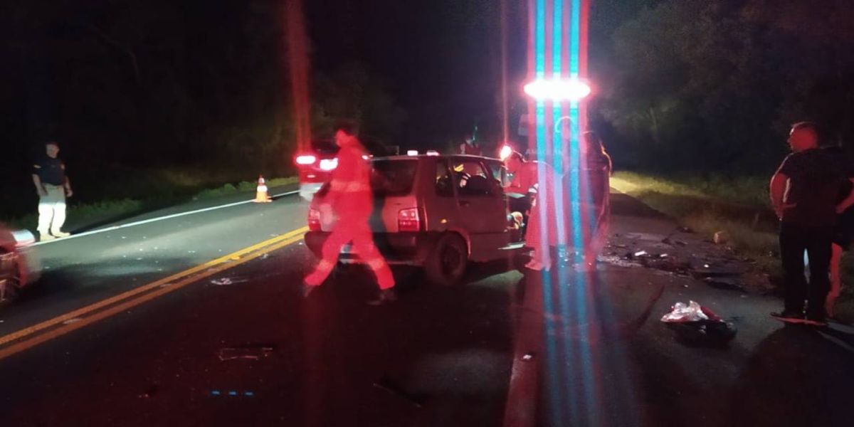 Acidente na BR-277 deixa uma pessoa morta e três feridas