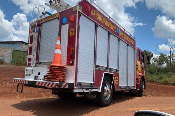 Imagem referente a notícia: Corpo de Bombeiros é acionado para princípio de incêndio no Reassentamento São Francisco