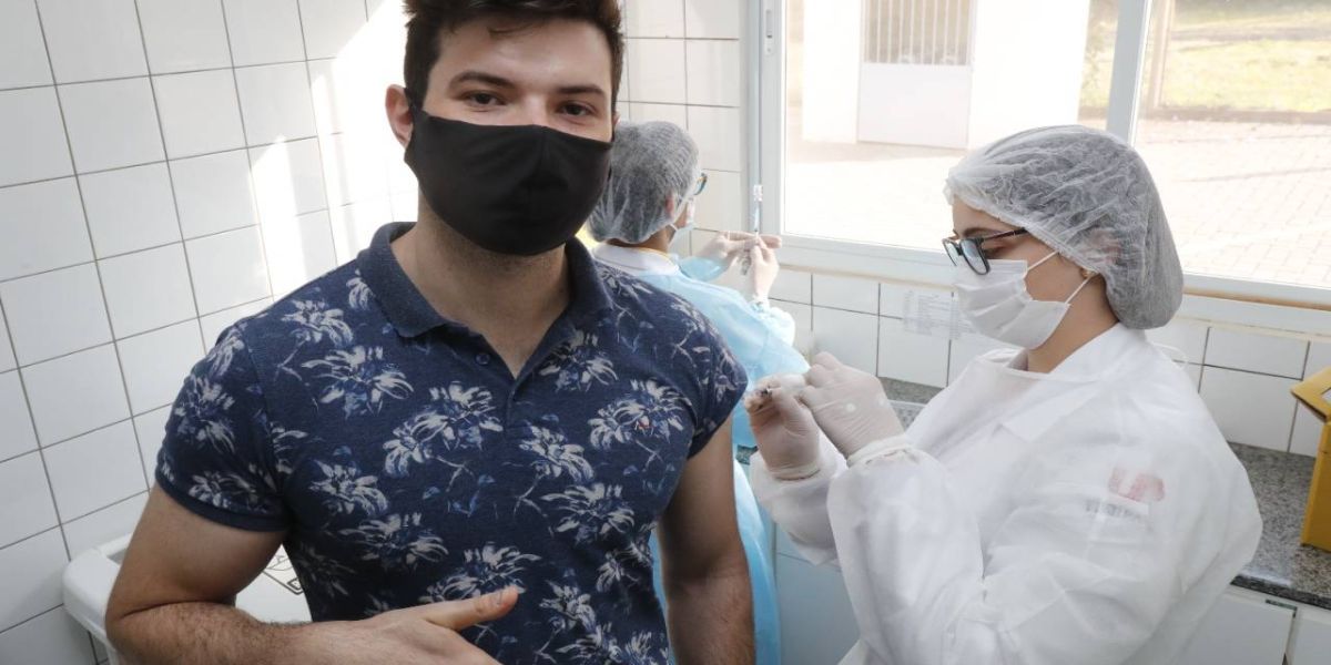 Unidades de Saúde de permanecerão abertas em horário estendido para vacinação contra a covid-19