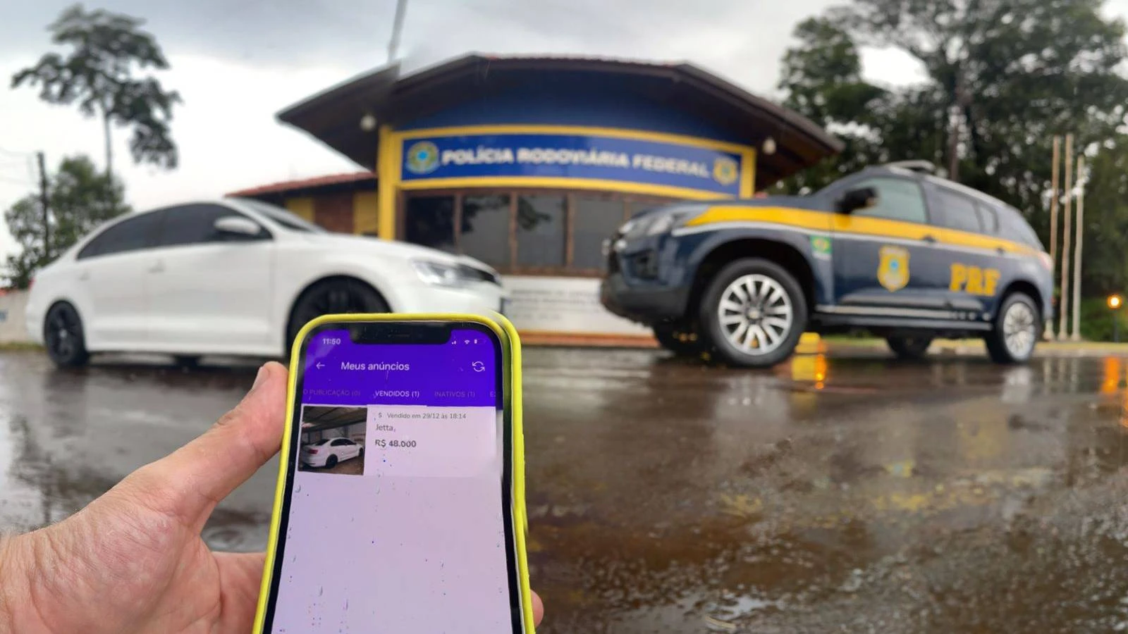 Foto relacionada a notícia: PRF frusta golpe da OLX em Quatro Pontes