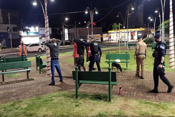GM e PM realizam ação conjunta de abordagem a pessoas em situação de rua