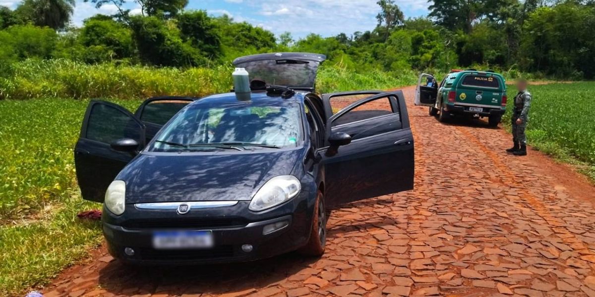 PM Ambiental apreende suspeitos com armas de fogos e veiculo roubado em Santa Terezinha