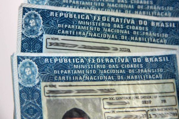 Detran-PR alerta sobre retomada do prazo de um ano para obtenção da CNH