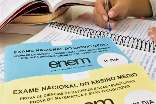 Foto relacionada a notícia: ENEM: Mais de 112 mil fizeram prova do Enem 2021 no domingo (9)