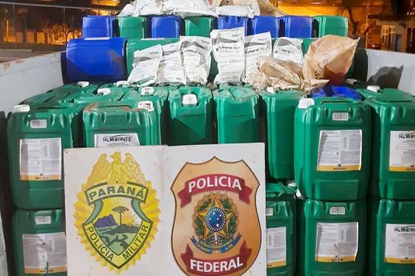 Polícia apreende carga de agrotóxicos avaliada em R$ 10 milhões na região Oeste