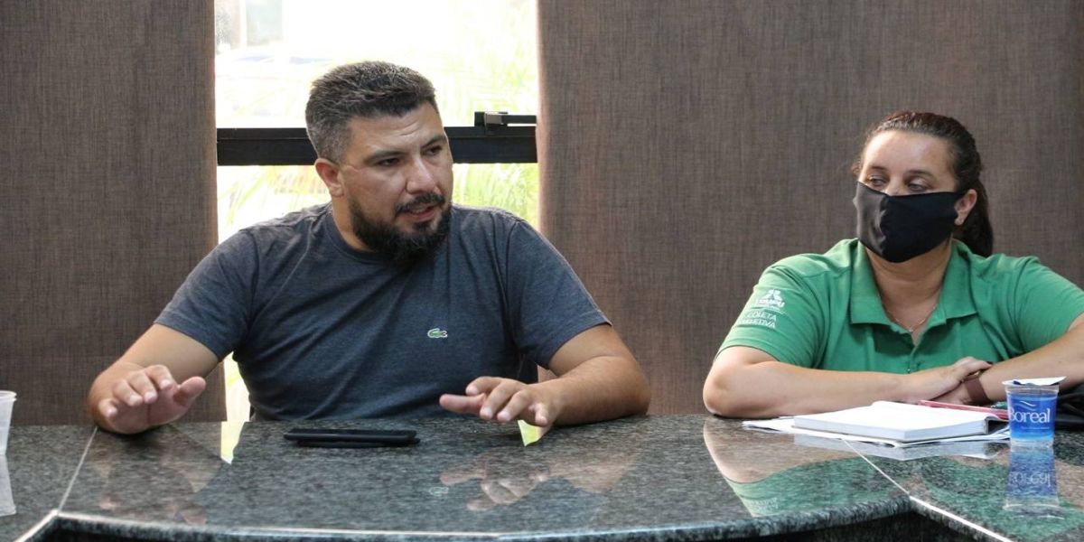 ​​Edson Souza reúne catadores para discussão sobre novo contrato do lixo