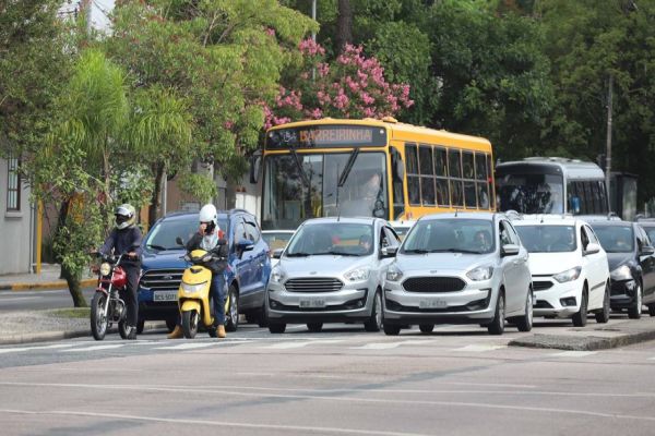 IPVA 2022 pode ser pago em cinco parcelas no Paraná; vencimento inicia dia 17